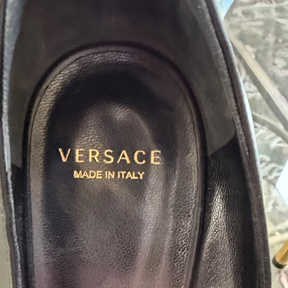Versace 100% Authentic Black Pumps with Gold Medusa Accent - Picture 6 of 8